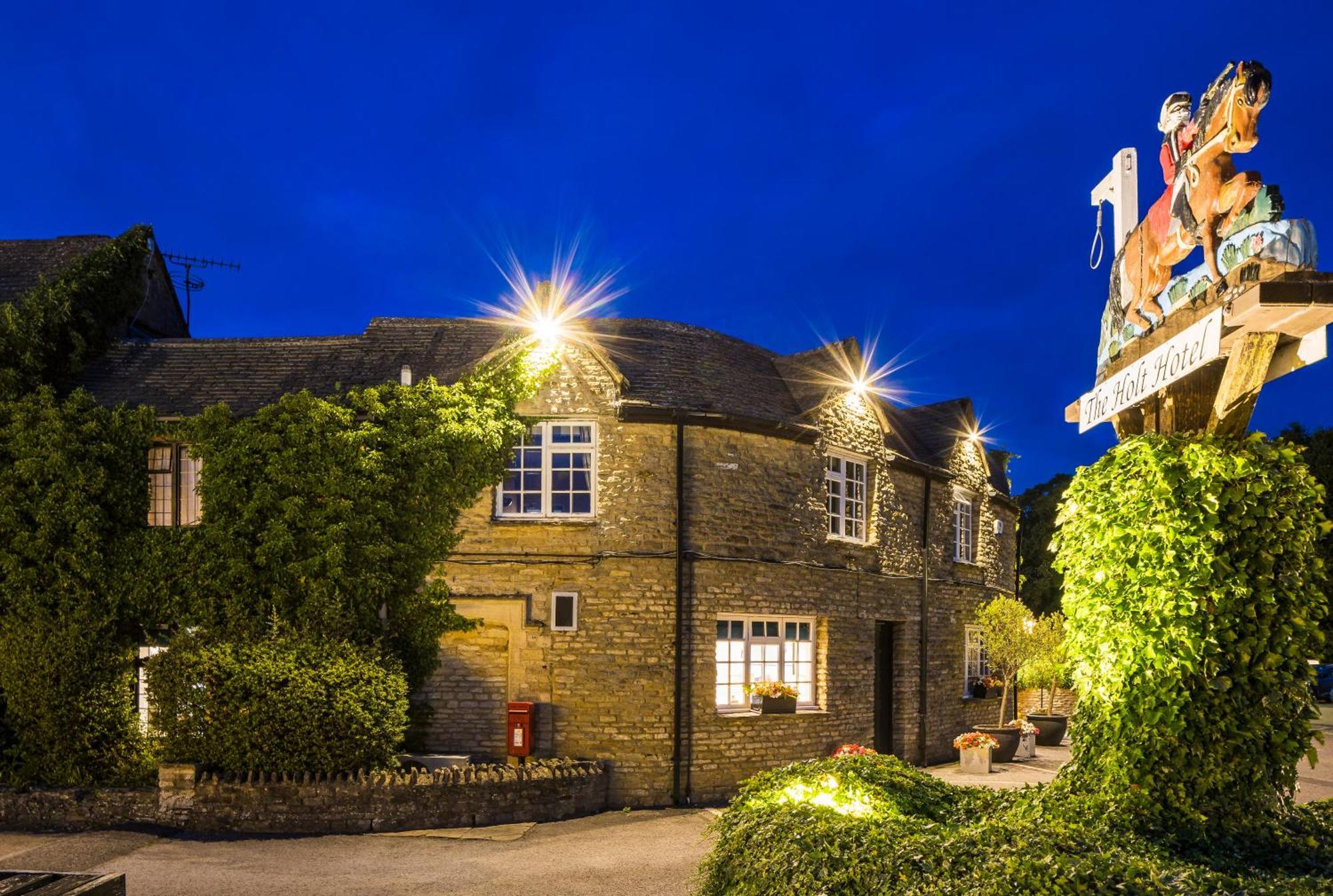 The Holt Hotel Steeple Aston Buitenkant foto
